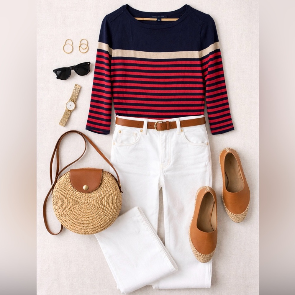 Tommy Hilfiger Navy and Red Striped Sweater new with tags size medium